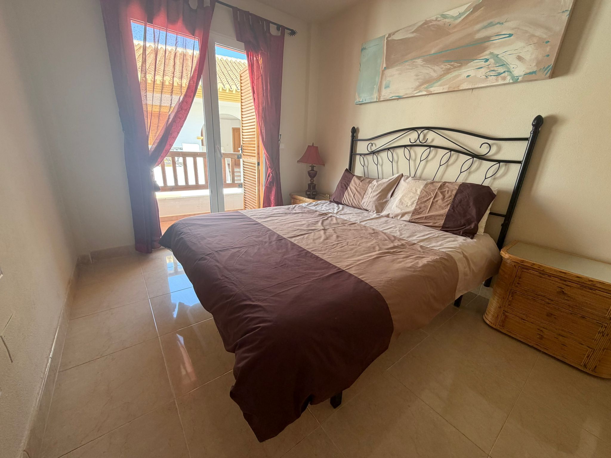 Fantástico apartamento de tres dormitorios y tres baños en Portman 