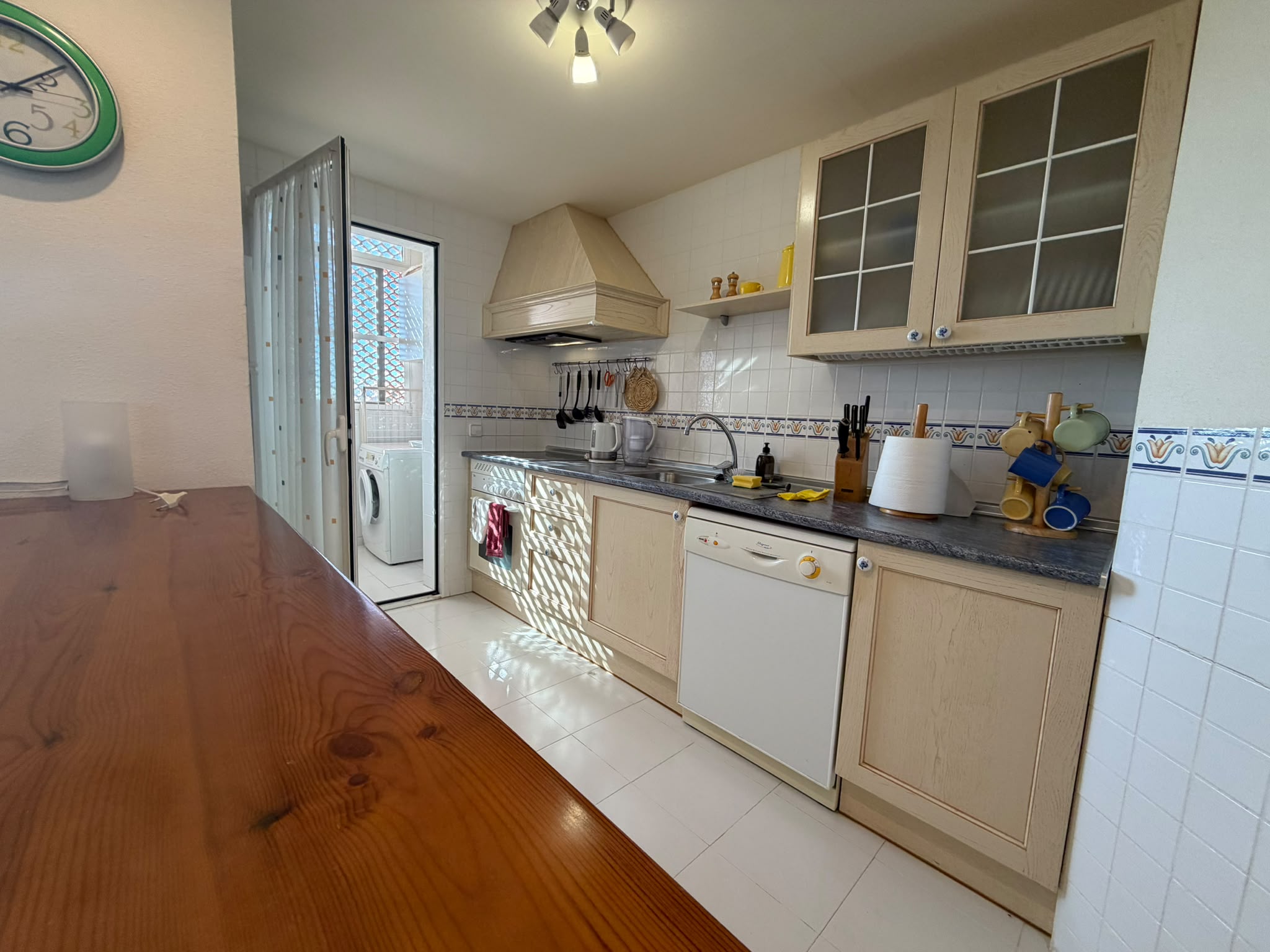 Fantástico Apartamento Ático totalmente amueblado en Urb. Puerto Vallarta 