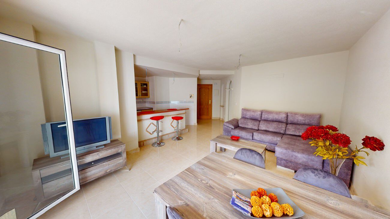 Apartamento 2 dormitorios y 2 baños con garaje en Bahía de Portman