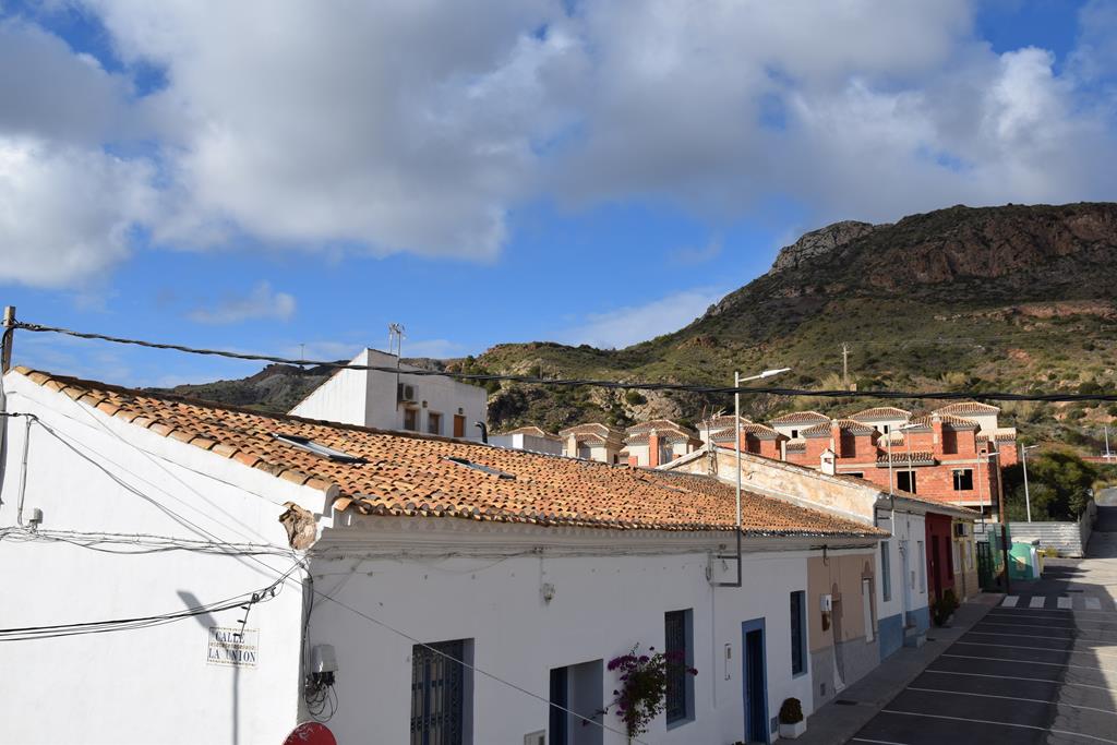 Amplia casa en Portman